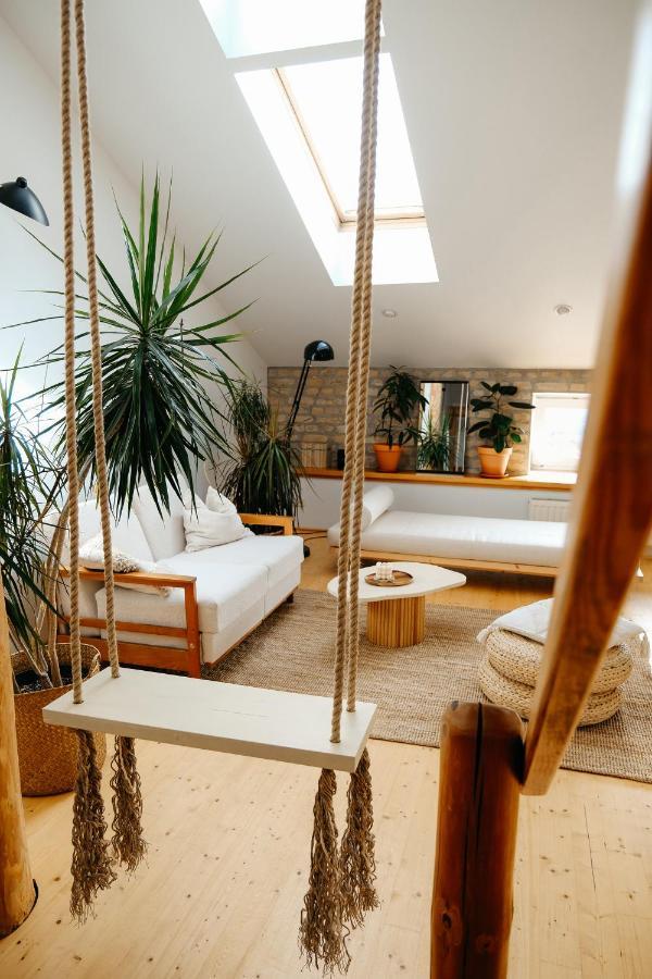 White Loft In The Center Apartment
